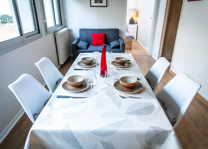 Hall Et Parking Prive Апартаменты *