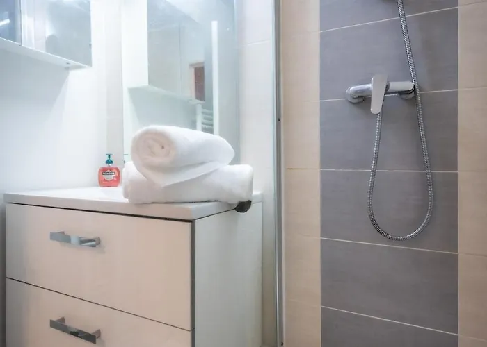 Hall Et Parking Prive Апартаменты Руан